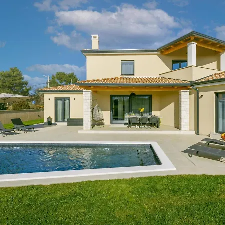 Villa Divina By Interhome
